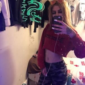 Meet your Posher, Dani